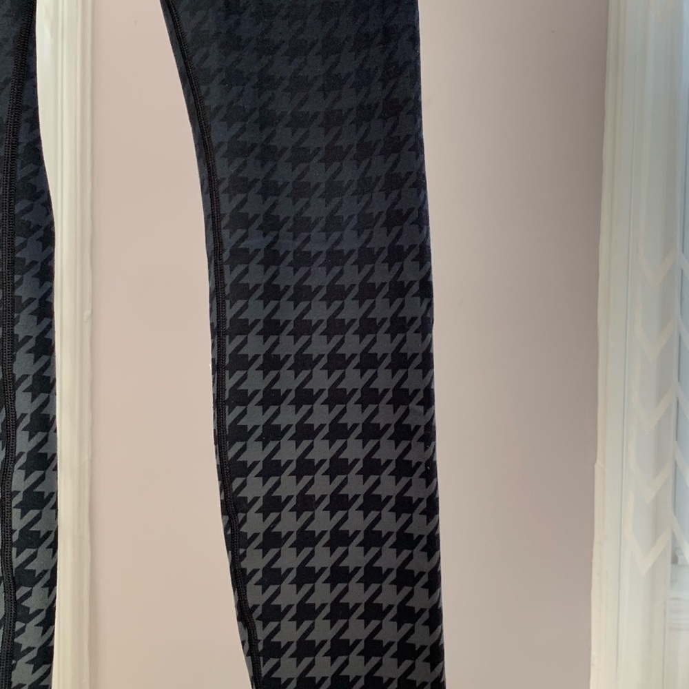 Lululemon Ombré Herringbone Leggings Sz 4 - Picture 5 of 7